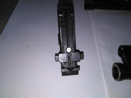Hola,haciendo limpia entre los trastos encontre algunas cosas que compre junto con SVT-40 que tuve hace 00