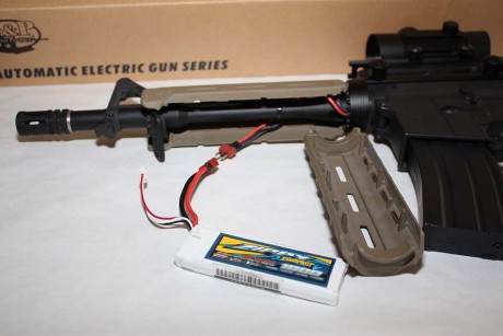 Buenas a todos, estoy haciendo limpieza de armario y me deshago de esta preciosa réplica de airsoft marca 21