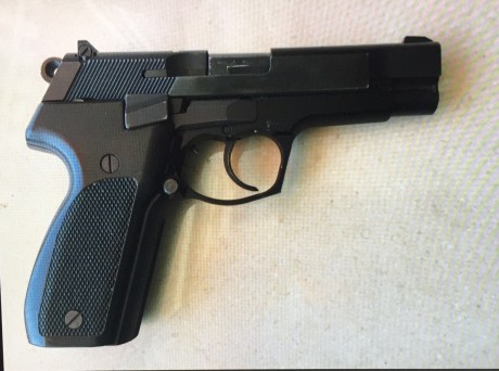 Arma un poco especial, se ven pocas.

Está en estado excelente, tres cargadores. el arma está en Madrid.

450 01