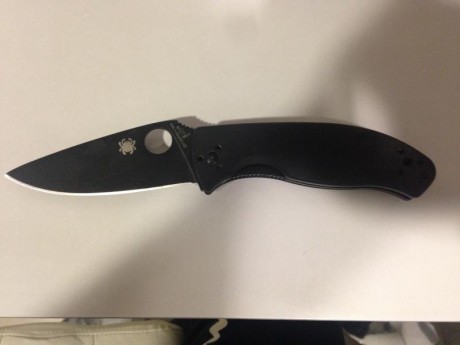 Vendo mi spyderco tenacious que nunca he utilizado.
La vendo porque me la regalaron pero es mi estilo 01