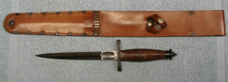 ¿Qué os parece este cuchillo, el Jagdkommando?

  El Jagdkommando Tri-Dagger es una daga con un largo 122