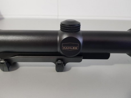 Vendo visor Kahles Helia C 3-12x56 de carril con monturas originales Blaser. Tapas y caja original con 01
