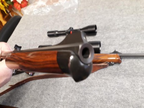 Vendo rifle Blaser r93 Stuzen 9,3x62 cañon octogonal, maderas ,bola etc ATTACHE , en perfecto estado, 02