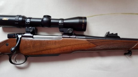 Bueno,pues pongo a la venta mi CZ 550 magnum en 458 wm que compré nuevo hace dos años y he tirado 11 tiros 01