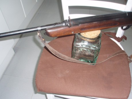 Hola.

La elegancia inglesa , decadente, eso si, hecha carabina.
Esta bonita carabina con look de rifle 11
