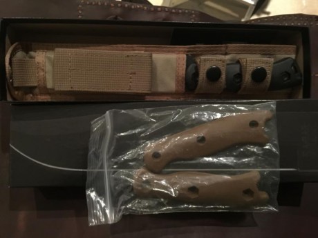 Pongo aquí para cambio un cuchillo KA-BAR BK15 procedente de mi colección. 
Absolutamente impecable, nunca 00