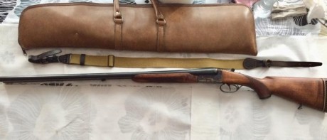 Hola,
Vendo escopeta clasica de la marca AYA del 12  Matador,
Maderas al aceite doble gatillo cañon de 02