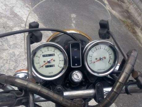 Hola.
Vendo, por no darla uso esta moto.
37000 km
Funciona perfectamente, cambio de neumatico delantero 10