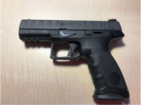 Se vende Beretta Apx 30