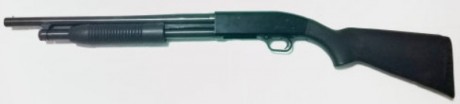 Vendo escopeta de corredera Mossberg Maverick 88 Security, calibre 12/76, longitud total 97 cm, longitud 01