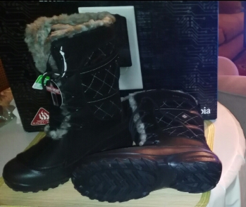 Hola, me pide un amigo le venda estas botas marca Columbia son de primerisima calidad, estan sin estrenar, 02