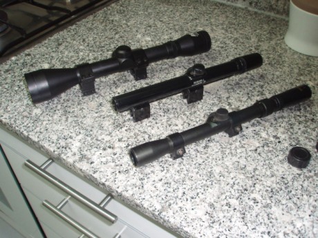 Hola,
3 visorcetes.

1NCS STAR 6X42 Retícula Mildot. Nuevos a estrenar con embalaje original.
1 Bushnell 00