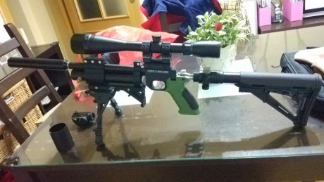 Aquí dejo unas fotos de como se ha quedado la pistola .
Espero os guste 02