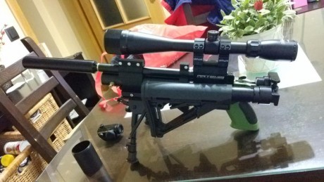 Aquí dejo unas fotos de como se ha quedado la pistola .
Espero os guste 01