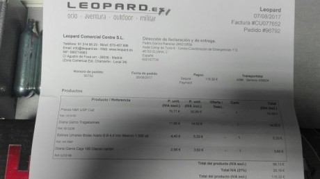 Se vende pistola hk usp de 4,5mm de co2, nueva, sólo usada una vez en verano, incluye diana-tragabalines 10