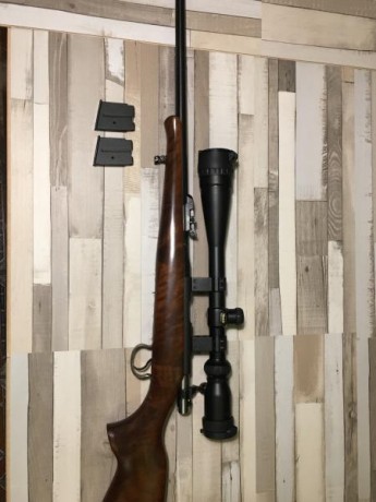 Hola, vendo esta preciosa carabina CZ 452 calibre 22 magnum. Está impoluta se vende con visor 8x32 aumentos 02