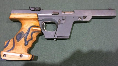Vendo WALTHER GSP CAL 22 en perfecto estado.
PRECIO 500€
Teléfono 610228670
 IMG_2352.JPG  02