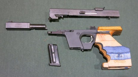 Vendo WALTHER GSP CAL 22 en perfecto estado.
PRECIO 500€
Teléfono 610228670
 IMG_2352.JPG  00