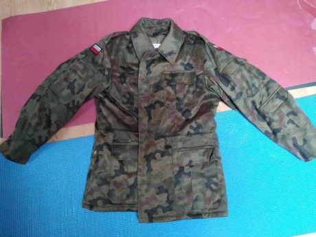 Hola, vendo este chaqueton del ejercito polaco nuevo,el camuflage que usan actualmente las fuezas armadas 00