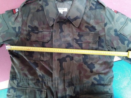 Hola, vendo este chaqueton del ejercito polaco nuevo,el camuflage que usan actualmente las fuezas armadas 10