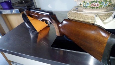 Saco este ejemplar de weihrauch Hw55 S con culata ambidiestra , gatillo match , etc. Estado de conservación 02