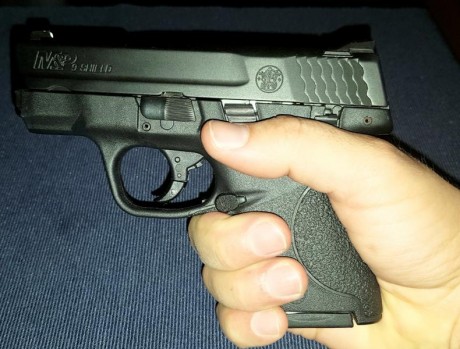 VENDIDA a 13 de marzo!!!  :saluting-soldier: 


Hola. Vendo Pistola Smith & Wesson Mp9 Shield de 9mm 31