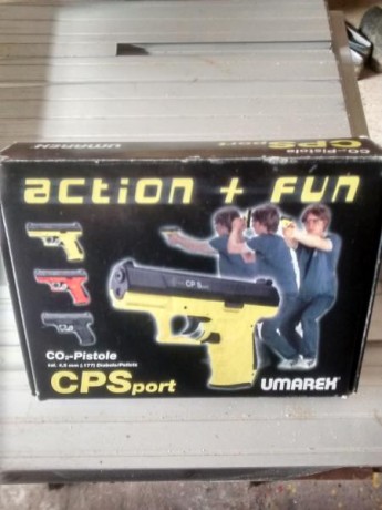 Hola, un amigo cambia esta pistola, funcionando bien, por detonadora cal. 9 mm. Con la Walther se adjuntan 00