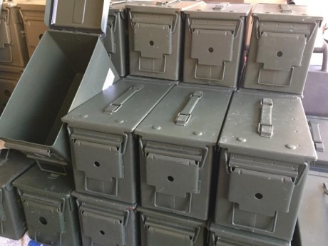 Hola a todos,
   Vendo cajas metálicas de munición 30x15x19. en buen estado, goma y cierre perfecto
  02