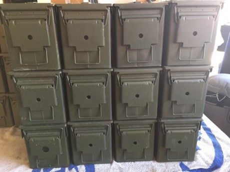 Hola a todos,
   Vendo cajas metálicas de munición 30x15x19. en buen estado, goma y cierre perfecto
  12