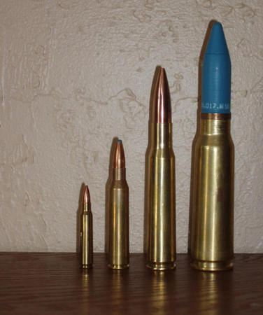 muy buenas.............

mi intencion es abrir un post en donde cada uno pueda poner el arma que le parecza 110