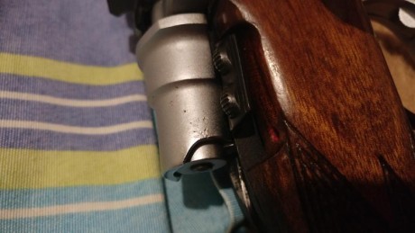Vendo rifle semiautomatico browning cal.300wm, el rifle esta en buen estado , tiene 2 cargadores, 61cm 102