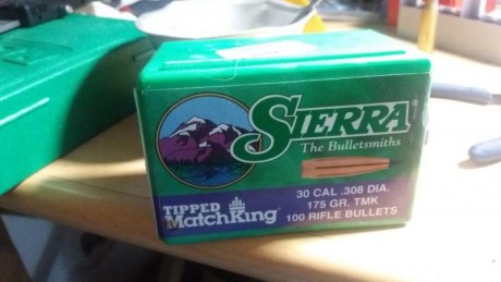 Saludos compañeros,hoy he empezado la temporada de aguardos por daños.La sierra machtking ya la conozco 01