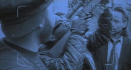 Compañeros,

En vista de las ganas de algunos (Elcafe, Wilcow, Vrakk, etc) por adivinar armas de películas 50