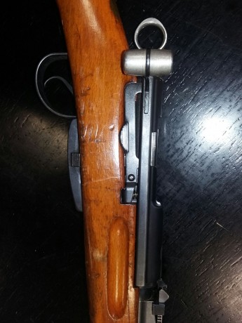 Se vende rifle Schmidt Rubin K31 en muy buen estado ,Cal. 7. 5X55 . Las piezas originales con números 01