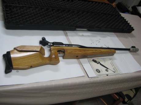 Pues eso, vendo esta carabina, muy cuidada, la vendo por 370 euros, maleta incluida.
Interesados, Teléfono-WhasApp 02