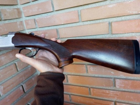 Vendo escopeta superpuesta marca Beretta, modelo 686.
Arma de gran calidad, solidez y durabilidad demostradas. 10