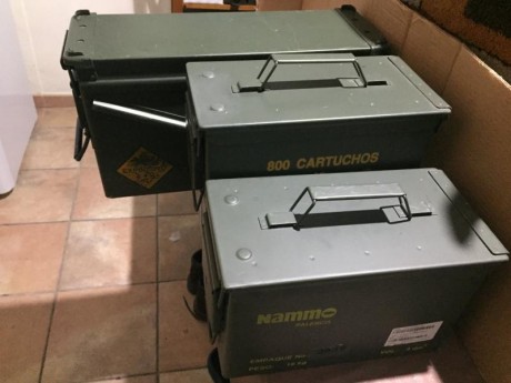 Hola a todos,
   Vendo cajas metálicas de munición 30x15x19. en buen estado, goma y cierre perfecto
  111