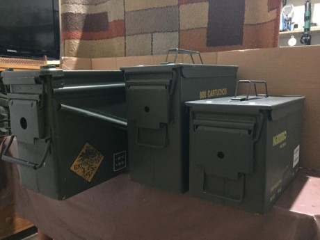 Hola a todos,
   Vendo cajas metálicas de munición 30x15x19. en buen estado, goma y cierre perfecto
  110