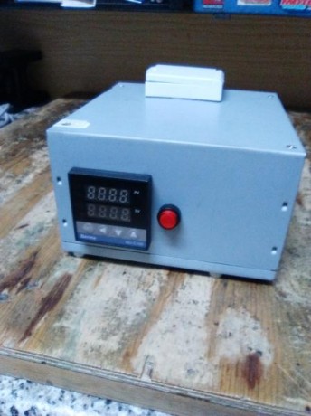 Buenas.
Os adelanto una foto del nuevo lio que tengo entre manos, en este caso es un termostato para el 72