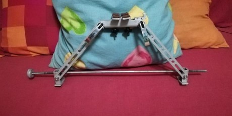 Vendo bípode MCA con marcas de uso com es lógico pero en buen estado.

85 € puesto en destino peninsular 00