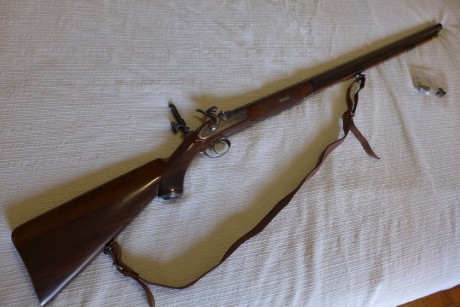 Vendo Alexander Henry de Ardesa cal .451 con dos túneles (uno alto y otro bajo) a instalar más retículas.
Lo 02