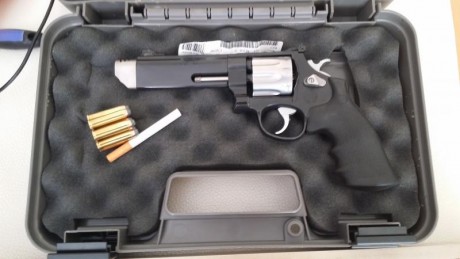 Vendo Revólver Smith & Wesson 627 V-Comp
En perfecto estado, Muy poco uso. 1200€.
Jordi 697616121 00