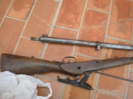 Hola buenas a todos los gurus del tema, bueno esto e encontrado en casa mas cosas entre ellas esta pieza 30