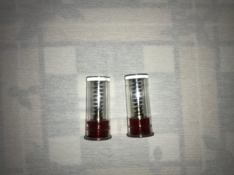Vendo una mítica mossberg 500 del calibre 12 de corredera con capacidad para 5 cartuchos +1. Tiene equipado 31