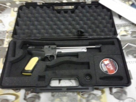  Aclaro el tema de la pistolas ROHM, he vuelto a meter una bombona y si aprieto a tope la tapadera no 20