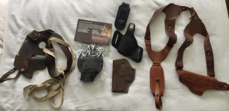 Vendo en lote o por separado a elegir, diferentes fundas para arma corta que tengo desde hace tiempo sin 11