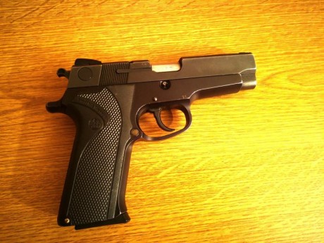 Muy buenas...
Vendo pistola Smith & Wesson 910, la uso como arma partucular. Se vende tal cual  está 00