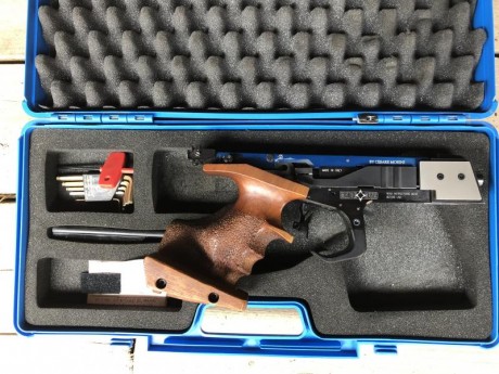 VENDIDA ,  Match Guns calibre 22. Una auténtica máquina de competir. Completa con su estuche y herramientas 00