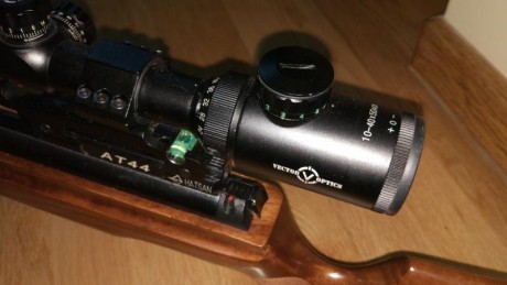 Muy a mi pesar vendo esta hatsan con el equipo completo, que consta de visor vector optics 10x40, monturas 12