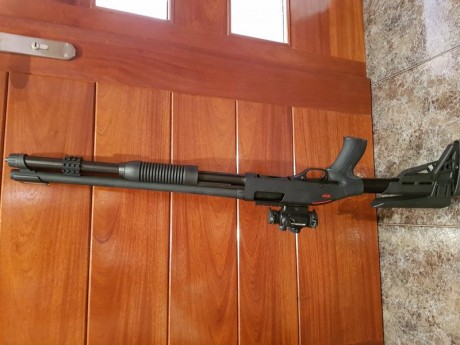 Buenas compañeros, 

Pongo a la venta una escopeta Winchester SXP Defense, en perfecto estado.
Comprada 02
